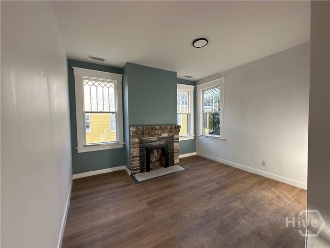 Building Photo - 312 W 37th St