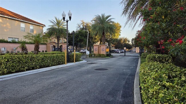 Building Photo - 2669 Mayaguana St