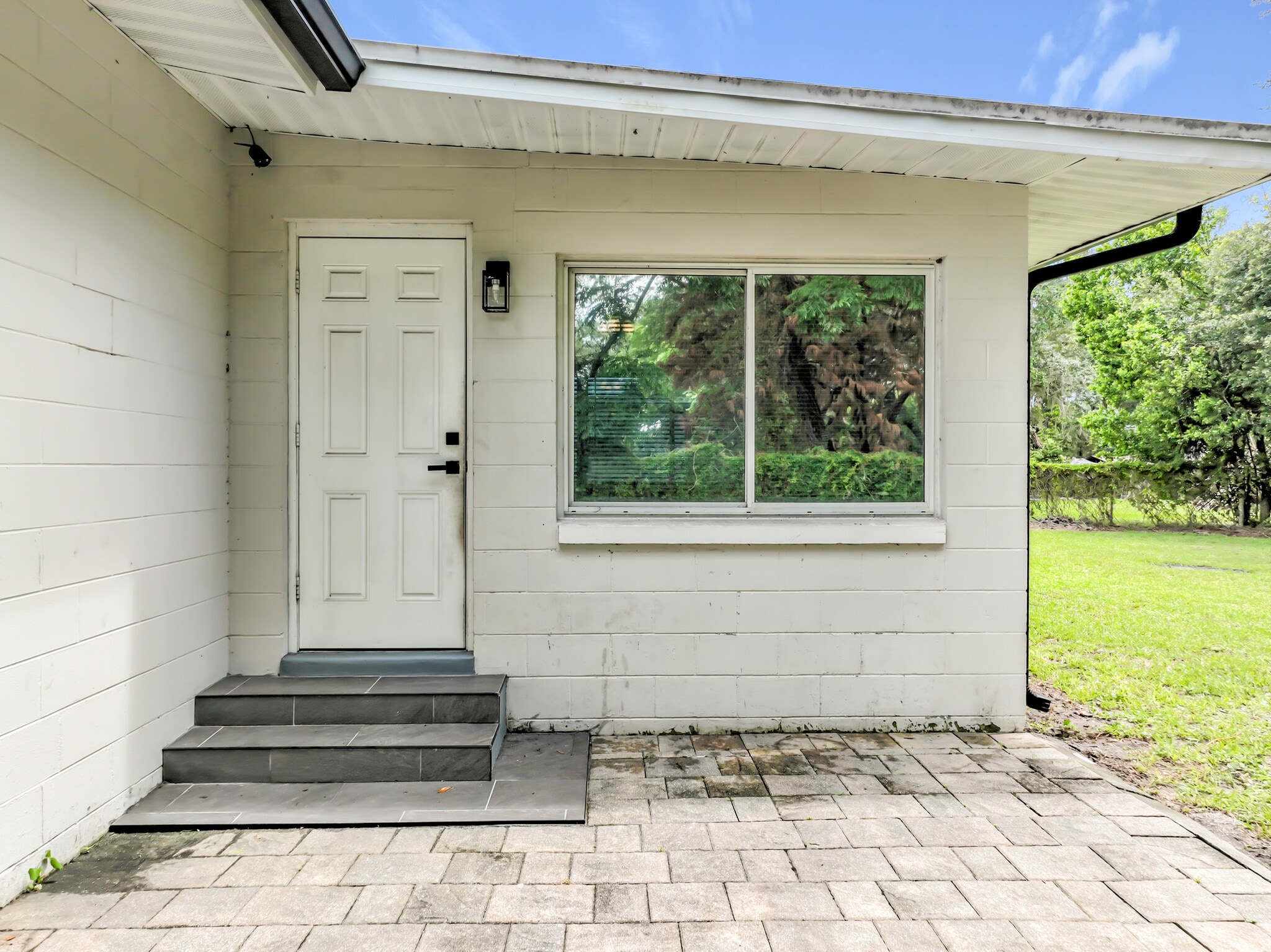 Building Photo - 3012 Rogan Rd