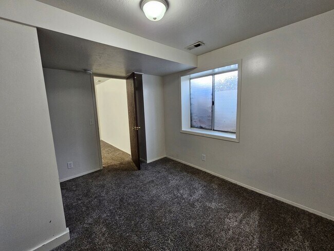 Building Photo - 51-53 W 1100 S