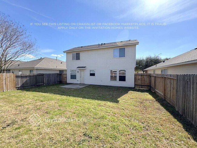 Building Photo - 4030 Falvel Shadow Creek Dr