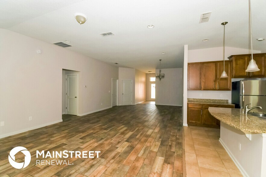 Building Photo - 8831 Weston Living Way