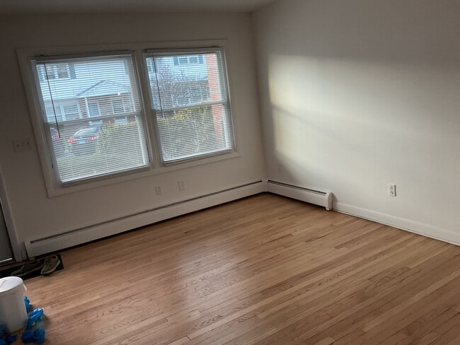 Building Photo - 16 Lawton Rd