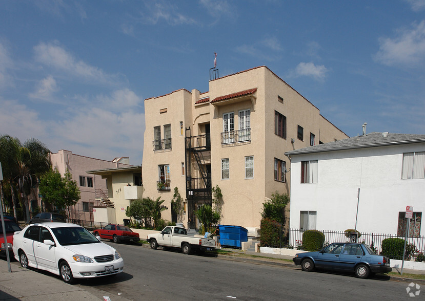 Building Photo - Casa Bonita Apartments