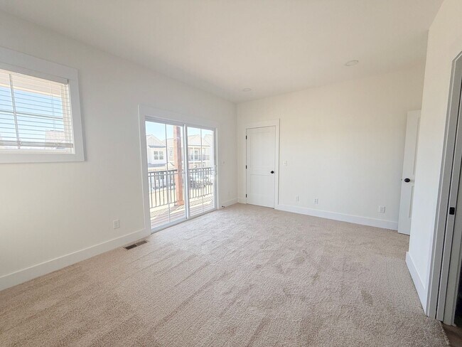 Building Photo - Tristan Style 3-Bedroom w/ Flex Room + Summer Special