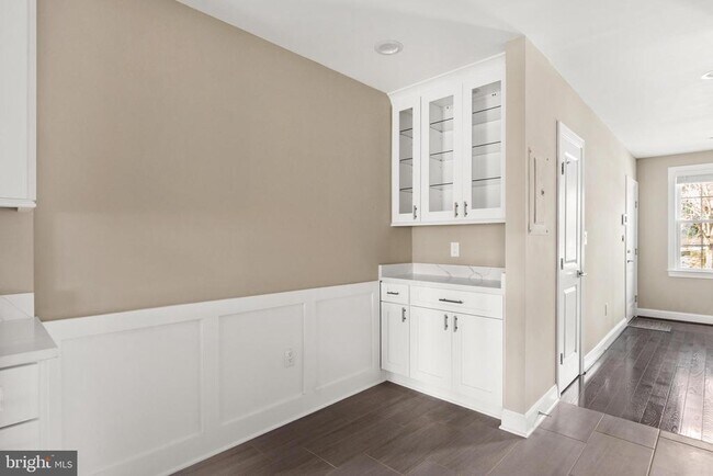Building Photo - 2215 40th St NW