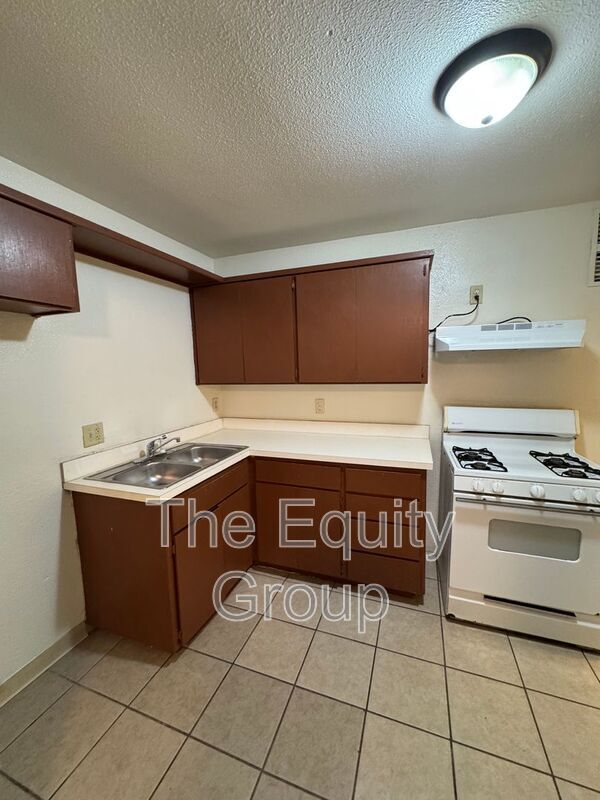 Building Photo - 32606 Rd 124