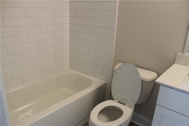 Building Photo - 4647 Molder Dr