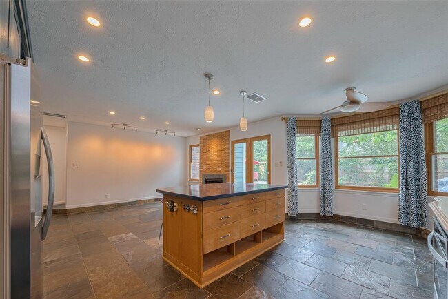 Building Photo - 3614 Spring Arbor Way