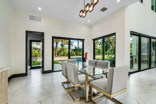 Building Photo - 13480 U.S. Rte 1