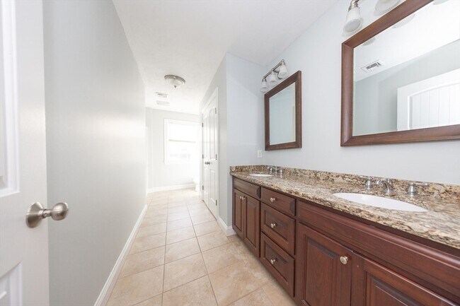 Building Photo - 4 Cyrus Way