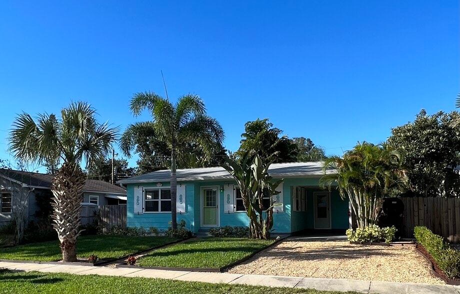 Building Photo - 5321 Newton Ave S