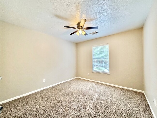 Building Photo - 6315 Laurel Bush Ln