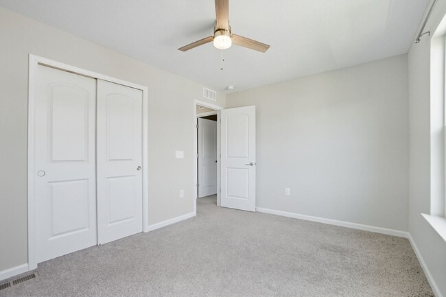 Building Photo - Spacious 4 Bedroom, 2.5 Bathroom home in Morrow, OH!