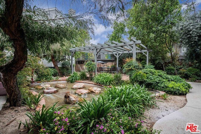 Building Photo - 18100 Burbank Blvd