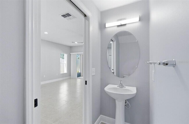 Building Photo - 20402 Needletree Dr