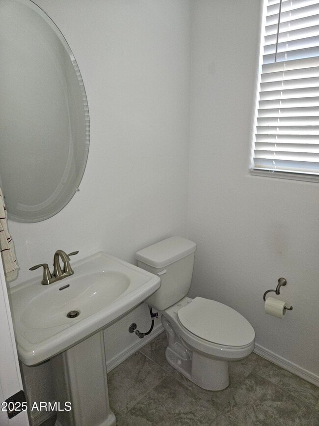 Building Photo - 14224 W Hackamore Dr