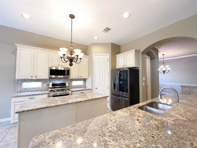 Building Photo - 2605 Tumbling River Dr