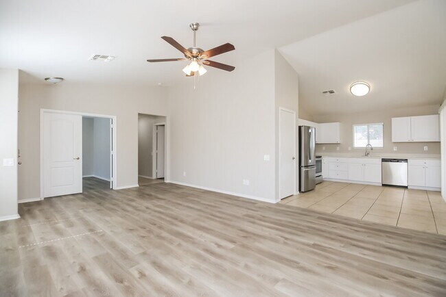 Building Photo - 1866 W 20th Ave