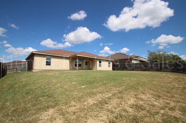Building Photo - Spacious 4 bedroom in Goodnight Ranch