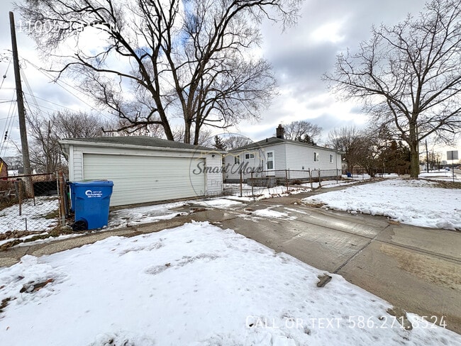 Building Photo - 11005 Timken Ave