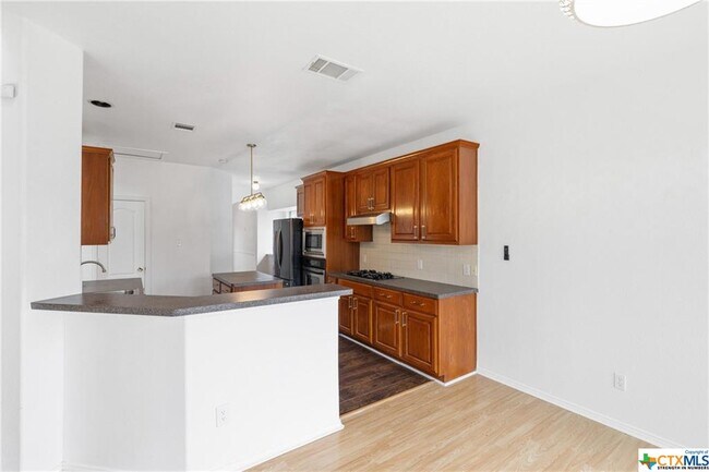 Building Photo - 156 Pecanwood S