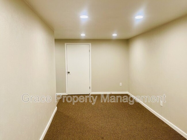 Building Photo - 3583 Wright St