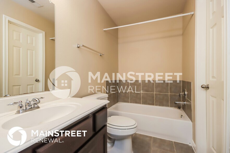 Building Photo - 308 Broken Pine Ct