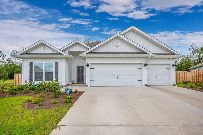 Primary Photo - Stunning 4 Bedroom, 3 Bath Home in Shoal R...