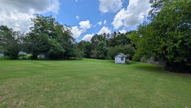 Building Photo - Traditional Brick Ranch Home for Lease | 3...