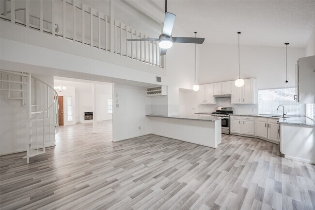 Building Photo - 3419 Spring Arbor Ln