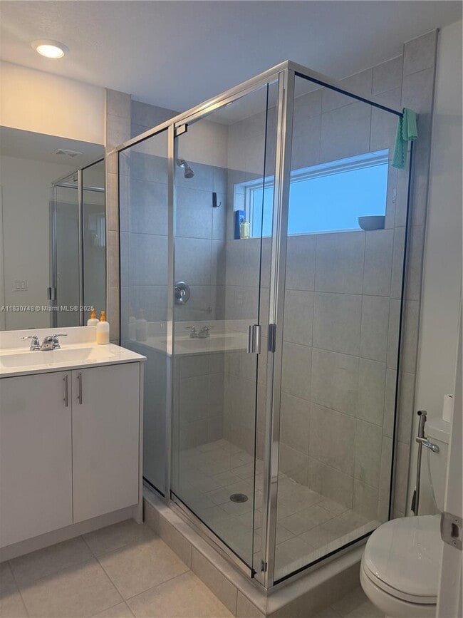 Building Photo - 5145 SW 37th St