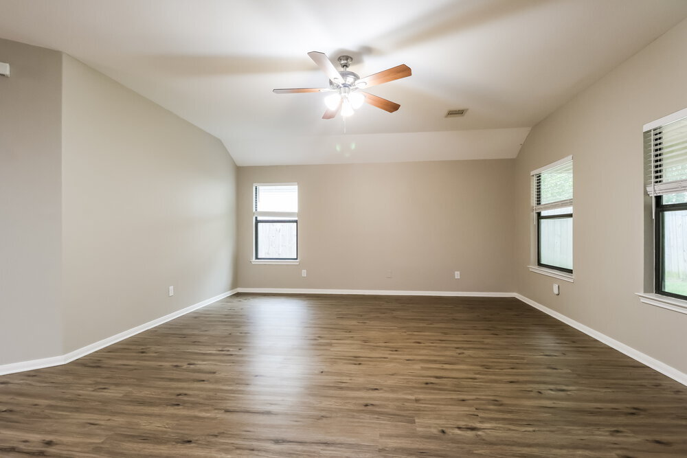 Building Photo - 2815 Lexington Park Dr