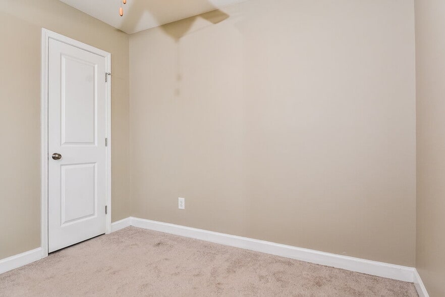 Building Photo - 616 Herman Gist Rd