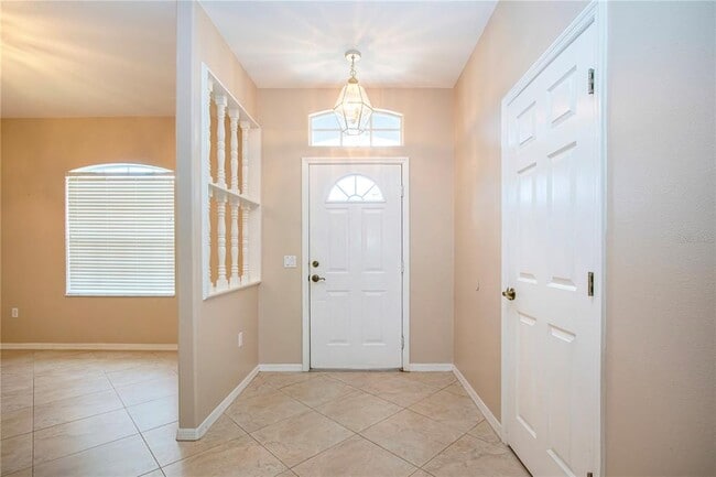 Building Photo - 2117 Huntington Ave