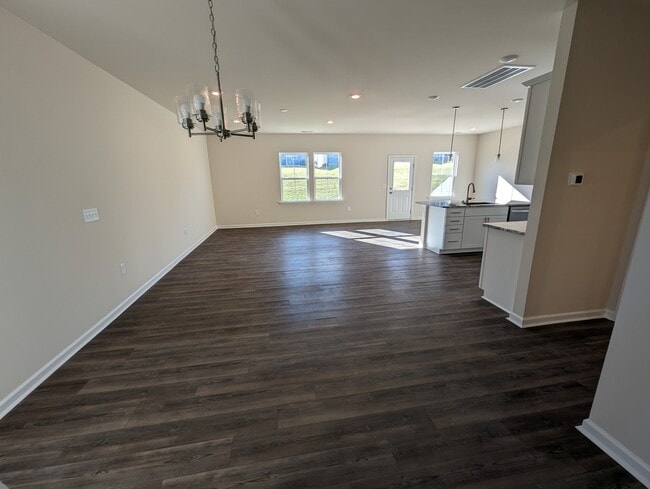 Building Photo - 136 Katrine way