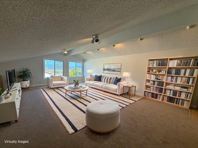 Building Photo - Spacious End-of-Culdesac 4-bed, 2.5-bath Home with Private Sparkling Pool & Spa