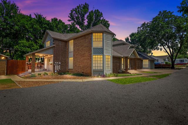 Primary Photo - 665 Main St