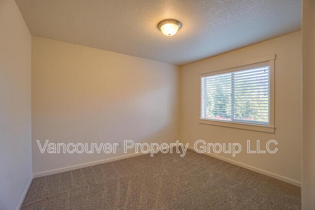 Building Photo - 4013 N Pioneer Canyon Dr