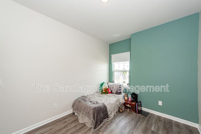 Building Photo - 139 Rowans Creek Dr