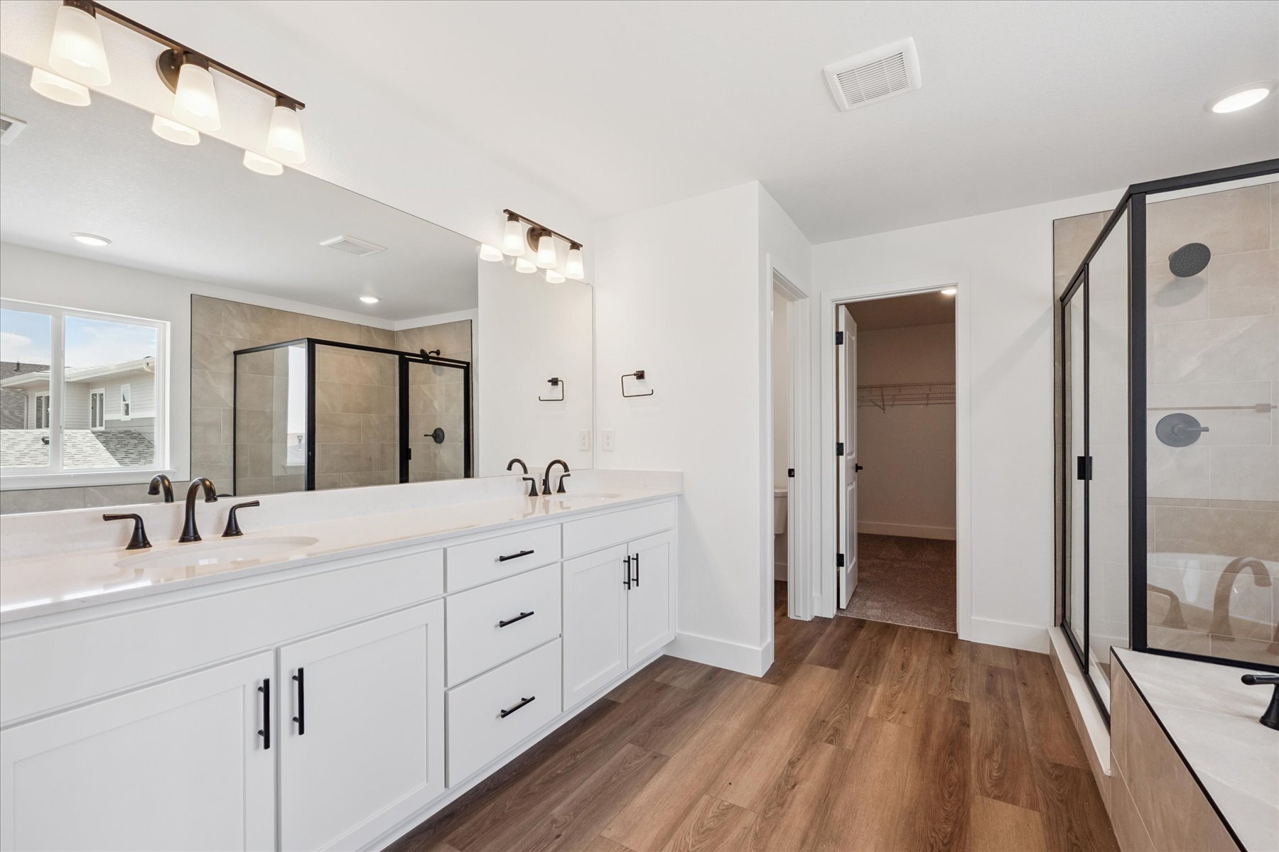 Building Photo - 1131 Joseph Pl