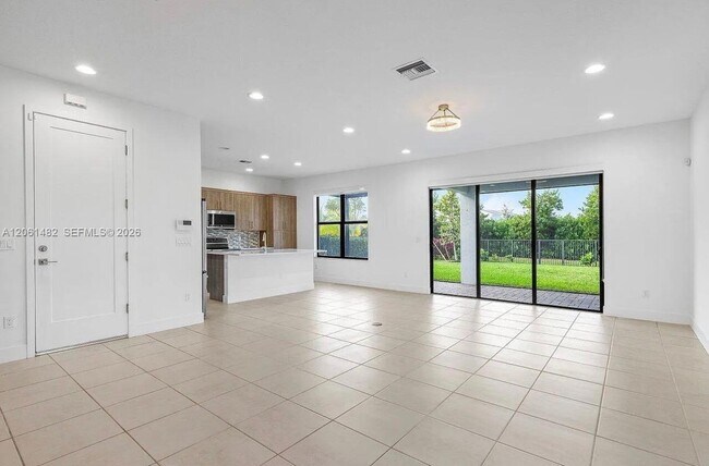 Building Photo - 5485 Starfish Rd