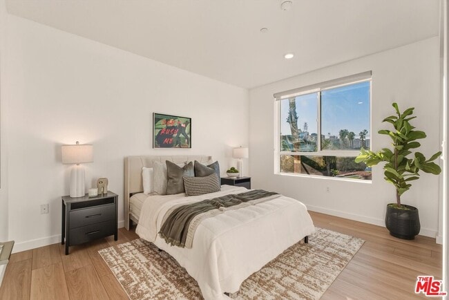 Building Photo - 1759 N Gower St