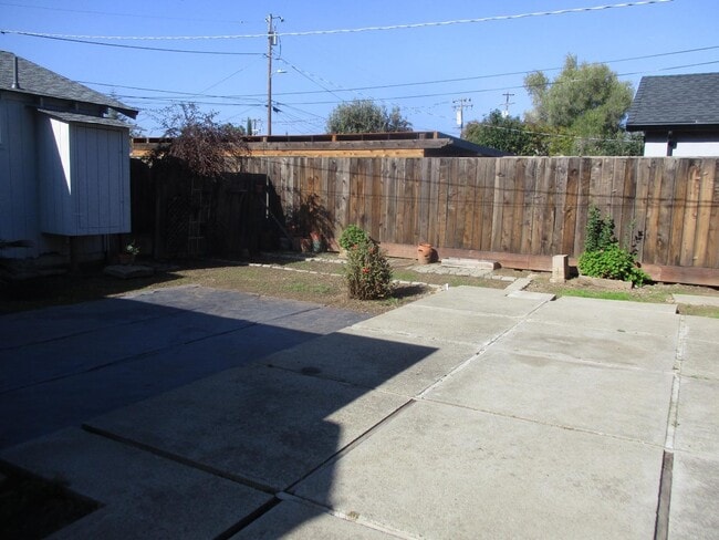 Building Photo - 7931 Carmel St