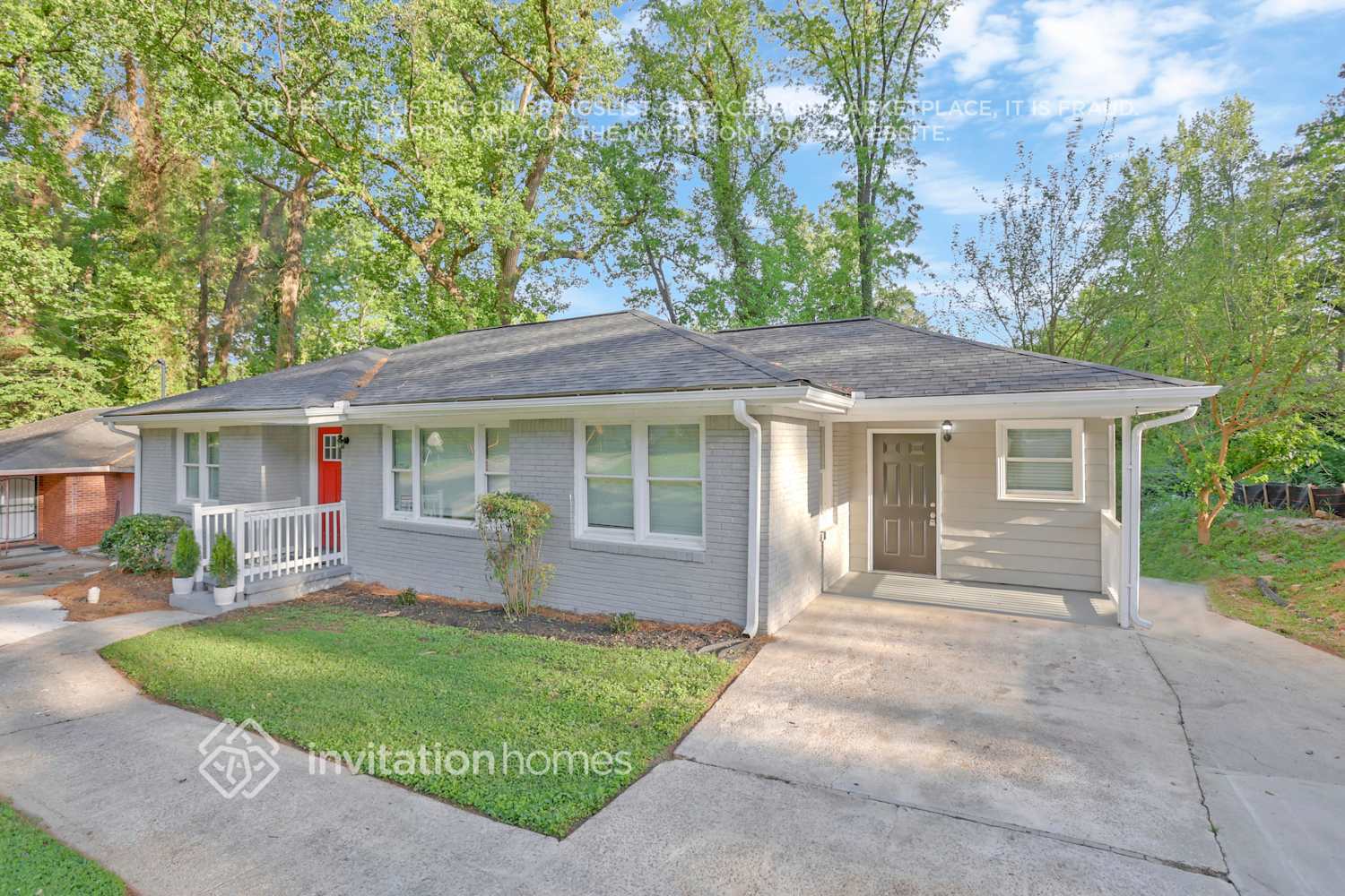 Building Photo - 2859 Monterey Dr