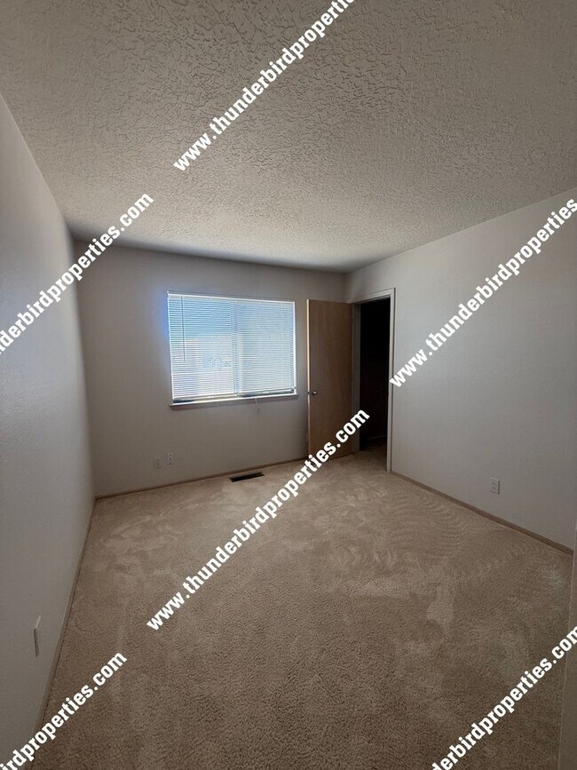 Building Photo - Sandia Heights - Off Tramway