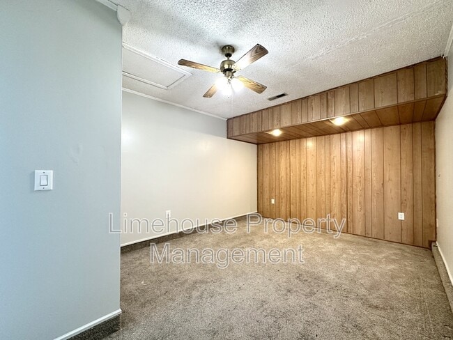 Building Photo - 4916 Ruth Rd