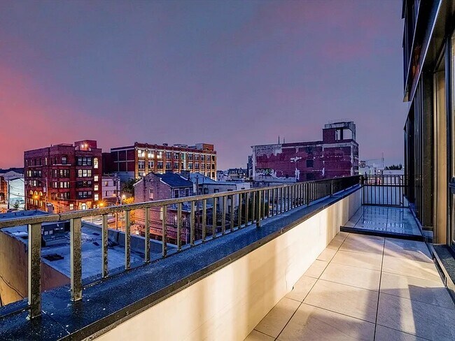 Building Photo - Freedom Lofts