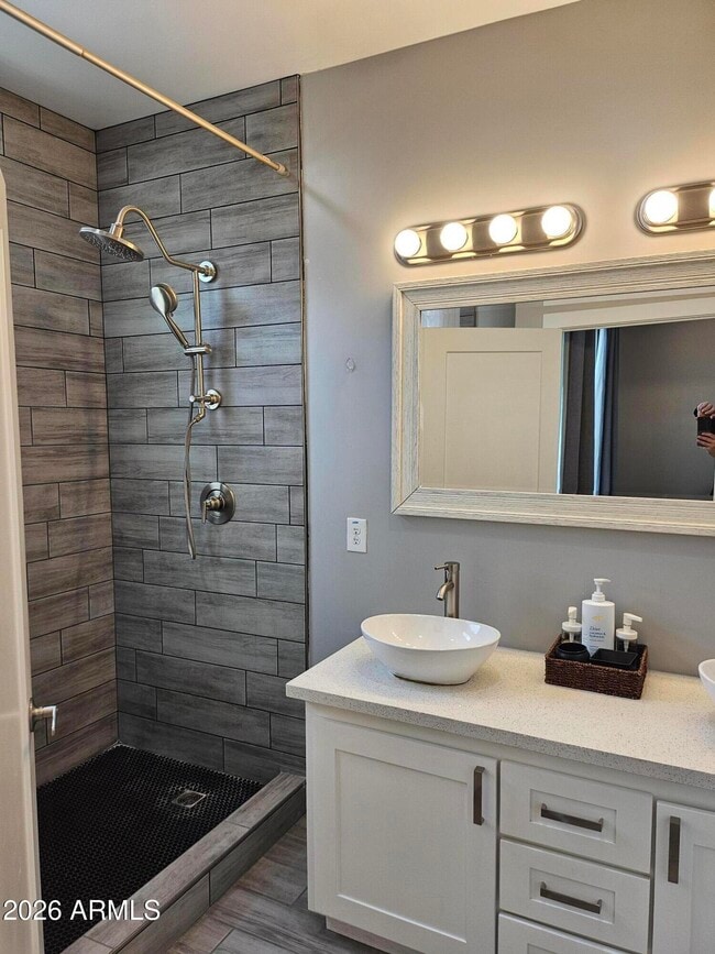 Building Photo - 1402 S 10th Ave