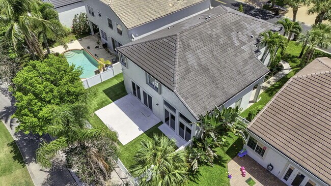 Building Photo - 2114 Chagall Cir